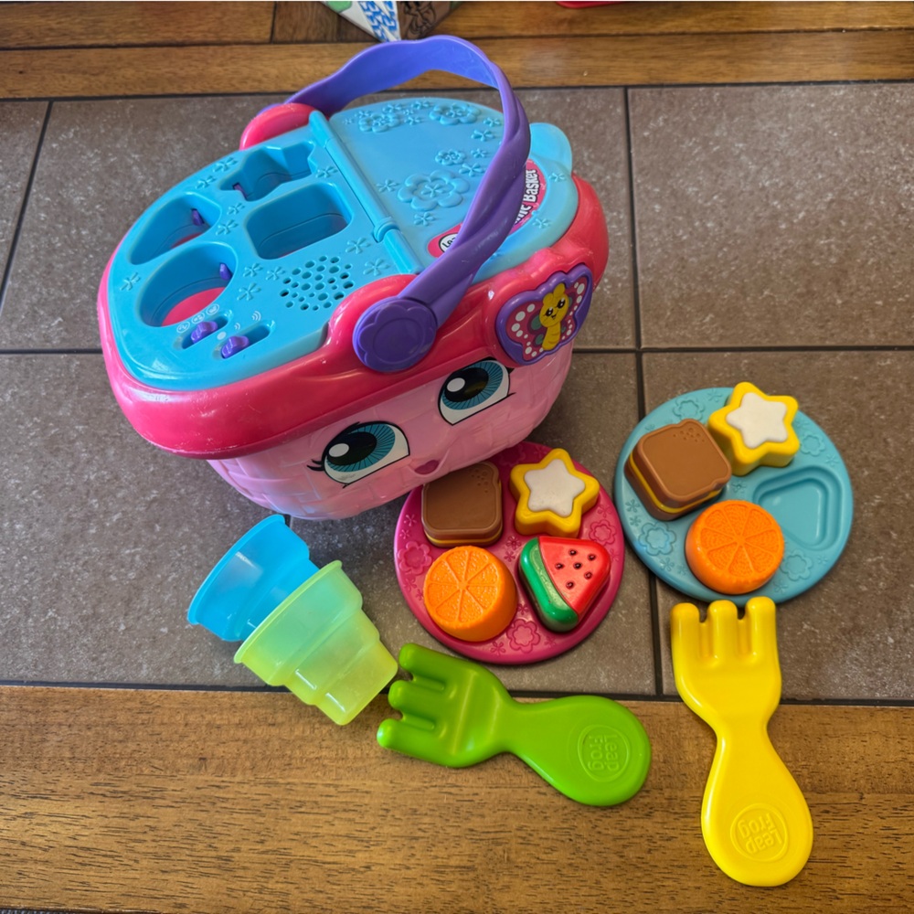 3/ $20. Leap Frog Shapes & Sharing Picnic Basket